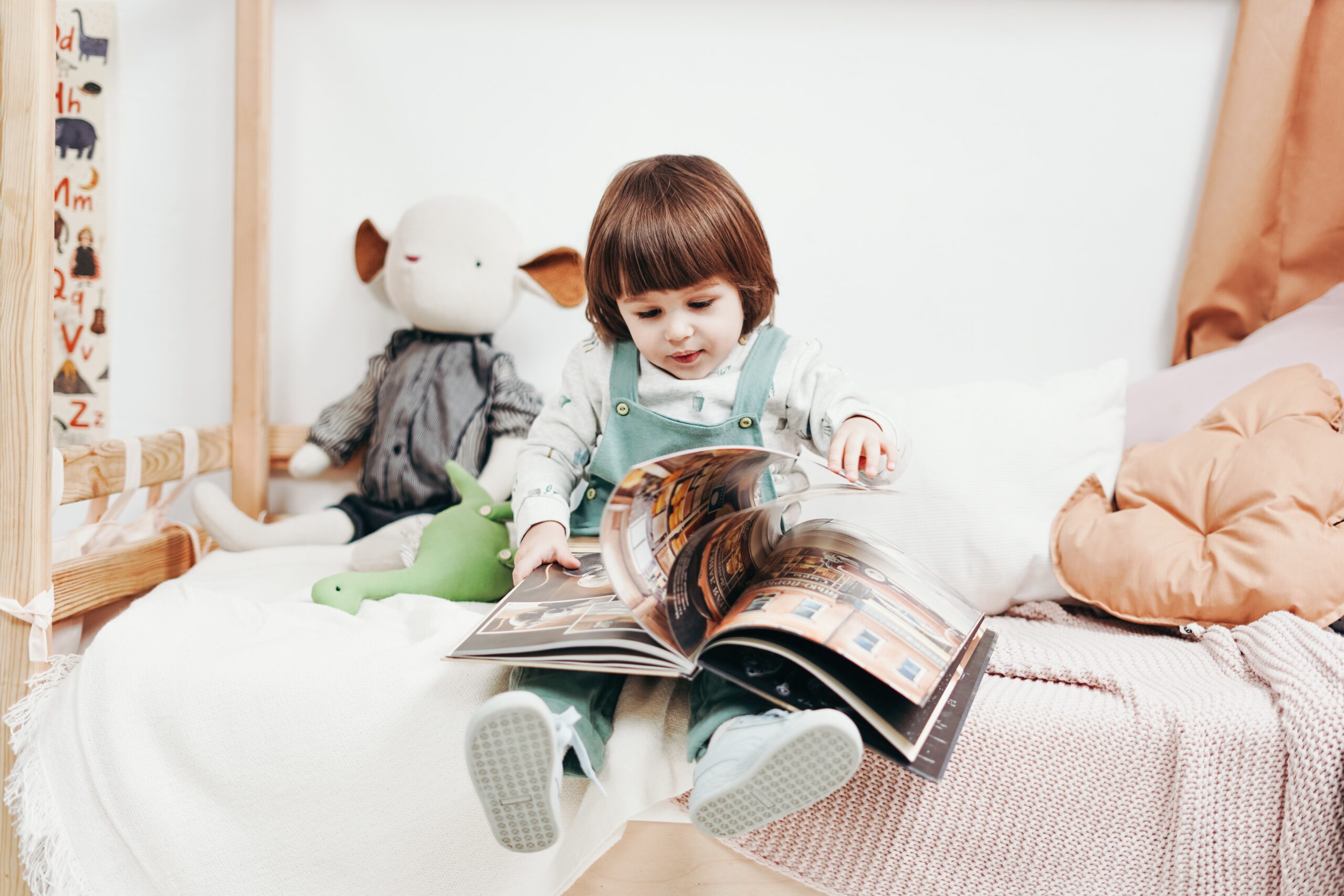 You are currently viewing 8 Fun and Engaging Methods to Teach a Child to Read